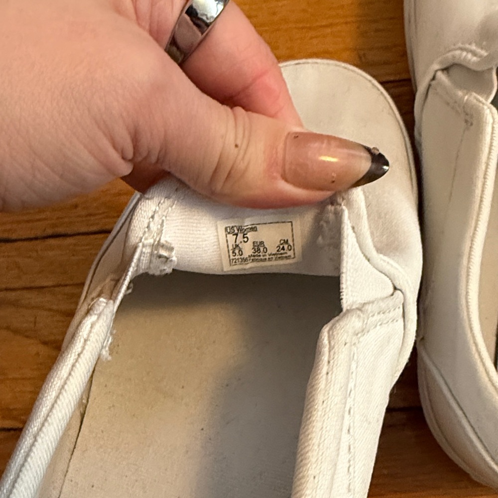 white vans classic slip-on platform sneakers - womens 7.5 - Picture 3 of 8